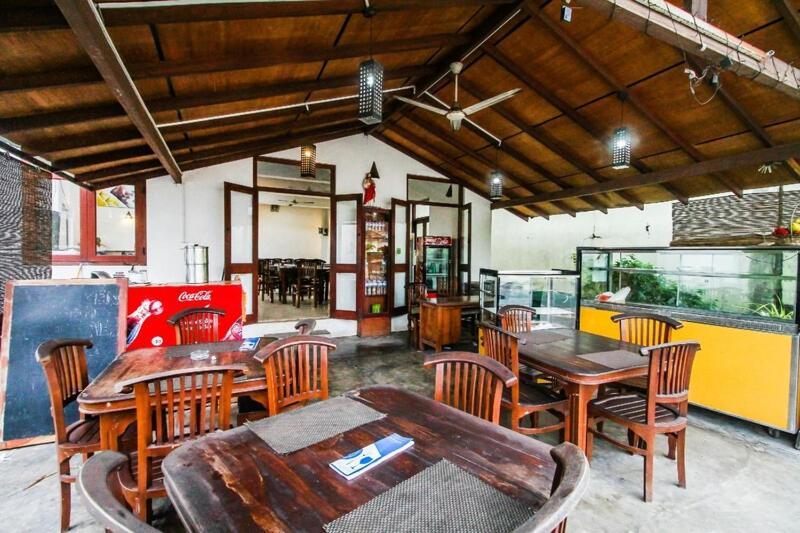 Ceylonica Beach Hotel Negombo Esterno foto