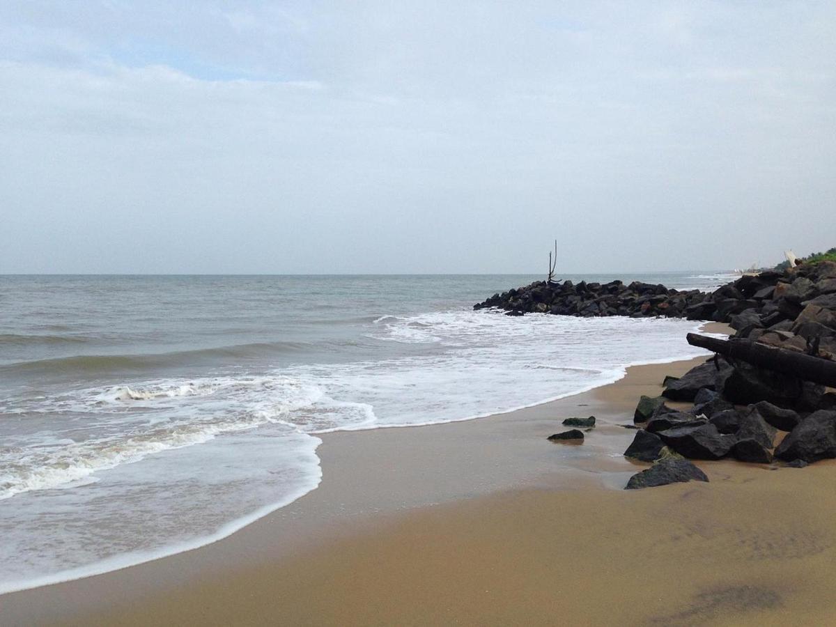 Ceylonica Beach Hotel Negombo Esterno foto