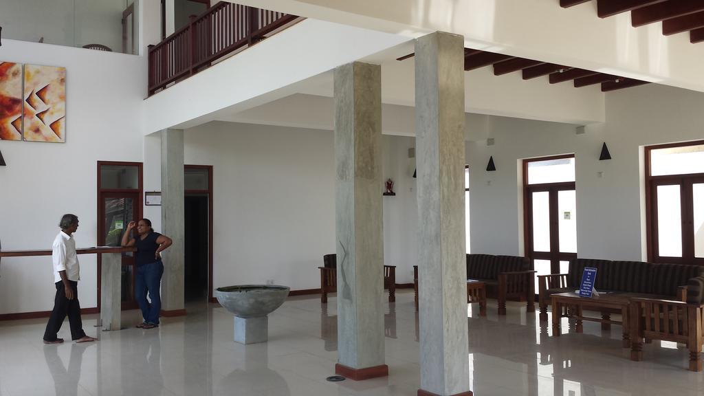 Ceylonica Beach Hotel Negombo Esterno foto